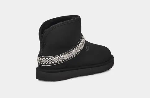 Women's Classic Mini Crescent Boot